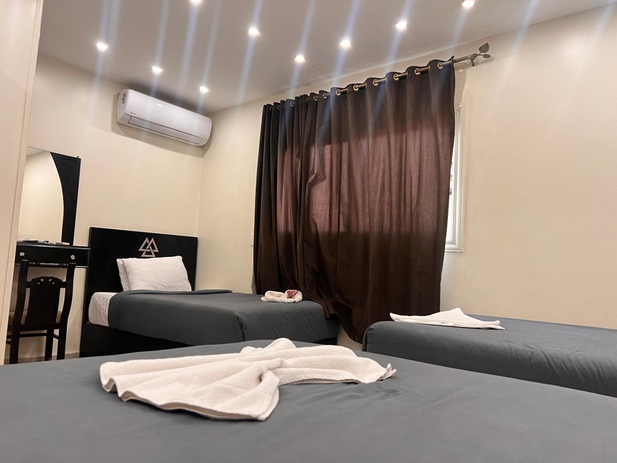 The Pyramids View 4* Kairo