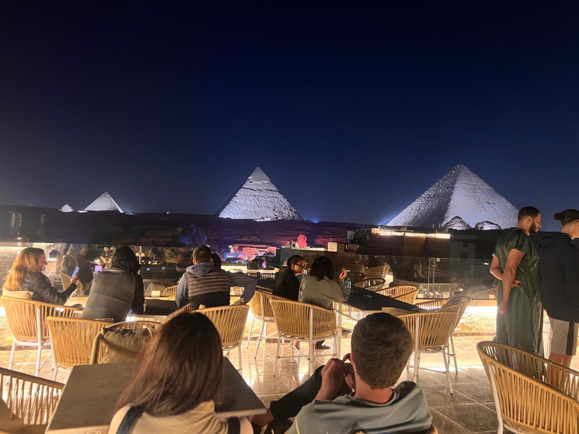 The Pyramids View Kairo